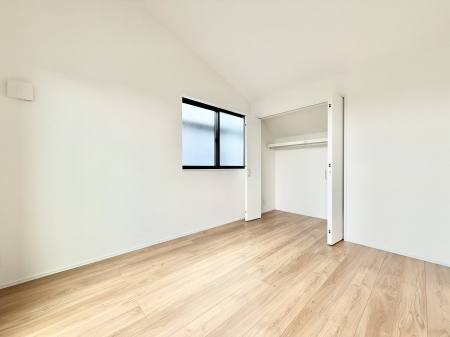 �q������ �������v���C�x�[�g��ԂƂ��ĐÂ��ŗ�������������񋟂��Ă���܂�