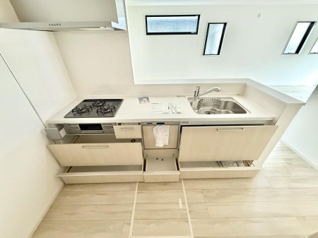 �L�b�`�� �������Ƒ����J��[�߂�A������̂���L�b�`��