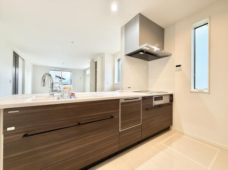 �L�b�`�� �������Ƒ����J��[�߂�A������̂���L�b�`��