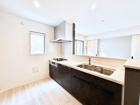 Lb` ƑƂȂAR~jP[V̏