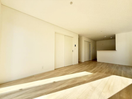 ���r���O ���������̊Ԃɂ��Ƒ����W�܂����Ⴄ����ȃ��r���O�����ł����