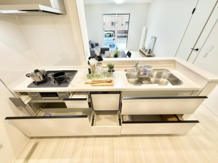 �L�b�`�� �������A�C�f�A�L����A�N���G�C�e�B�u�ȗ������