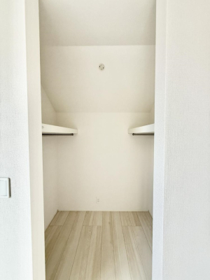 ���[ ����