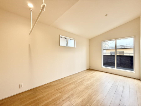 Q 傫ȑ͊JA邳ʕob`ł