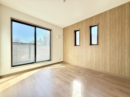 ���̑����� �������傫�ȑ��͊J����������A���邳�ʕ��o�b�`���ł�