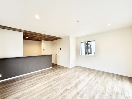 ���r���O ���������R�Ɖ�b�����܂��A�S�n�悢�ЂƂƂ�