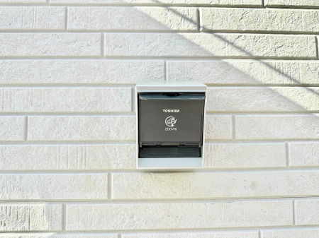 ���̑����� �ݔ�������ŊȒP�ɏ[�d�ł��A�G�R�ȃJ�[���C�t���T�|�[�g