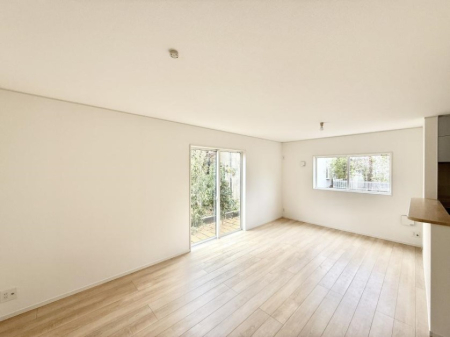 ���r���O �������z�������˂����ޖ��邢LDK�͉Ƒ��ł̂�т芰���܂�  