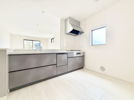 Lb` ƑƂȂAR~jP[V̏