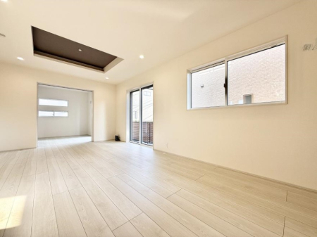 rO 났ƏΊ炪W܂AS܂郊rO