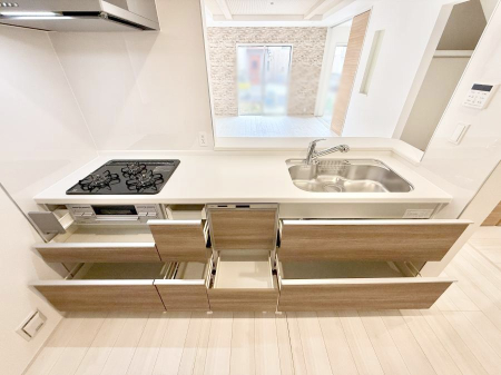 �L�b�`�� �������Ƒ����J��[�߂�A������̂���L�b�`��