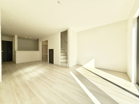 rO 났ƏΊ炪W܂AS܂郊rO