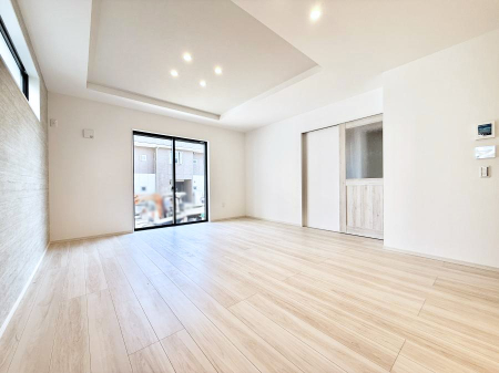 ���̑����� �������Ƒ��̏Ί炪���ӂ��A���났�̋��