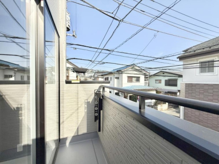 �o���R�j�[ ������ �G�߂̈ڂ낢����������J���I�ȋ�Ԃł�