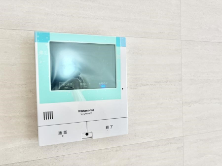 ���̑����� �ݔ����h�Ɩʂł����S�ȃ��j�^�[�t���C���^�[�z�������ł�