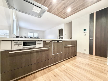 �L�b�`�� ���邳�ƊJ���������Ղ�ȃL�b�`���I  