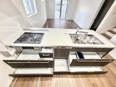 �L�b�`�� ���[�͖L�x�ȃV�X�e���L�b�`��