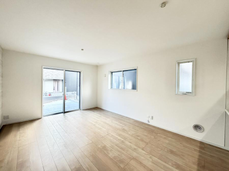 ���̑����� �������Ƒ��̏Ί炪���ӂ��A���났�̋��