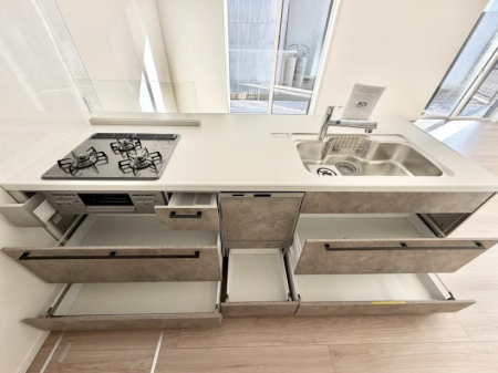 �L�b�`�� ���[�͖L�x�ȃV�X�e���L�b�`���ł��I