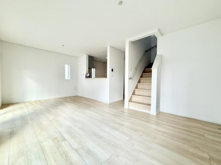 ���r���O ���������R�Ɖ�b�����܂��A�S�n�悢�ЂƂƂ�