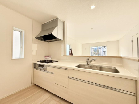 �L�b�`�� �������Ƒ��̉�b���e�ށA�S�n�悢�L�b�`���X�y�[�X