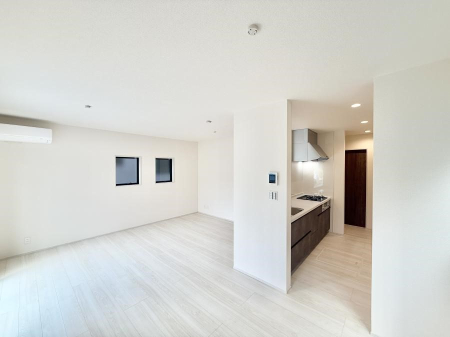 rO 났ƏΊ炪W܂AS܂郊rO