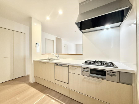 �L�b�`�� �������V���v���Ŕ������S�n�悢���Ԃ𐶂ރL�b�`�����