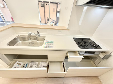 �L�b�`�� �����������������Ɗy�����Ȃ�A���K�ȃL�b�`�����