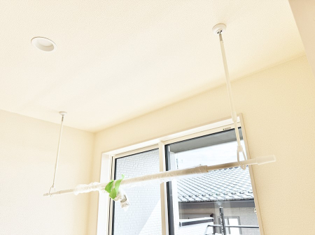 ̑ ݔV⎞ԂCɂ󕨂AOߗނ܂B