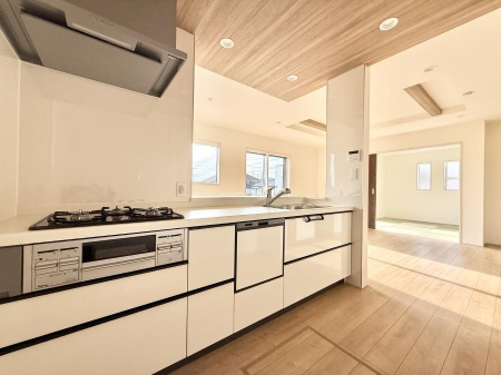 �L�b�`�� �������V���v���Ŕ������S�n�悢���Ԃ𐶂ރL�b�`�����