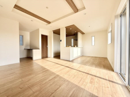 ���r���O ���������R�Ɖ�b�����܂��A�S�n�悢�ЂƂƂ�