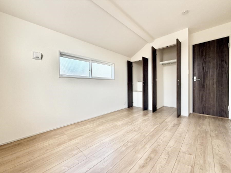 �q������ �������v���C�x�[�g��ԂƂ��ĐÂ��ŗ�������������񋟂��Ă���܂�