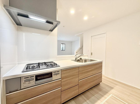 �L�b�`�� ���������y���݂ƐH�ׂ�K����͂���L�b�`��