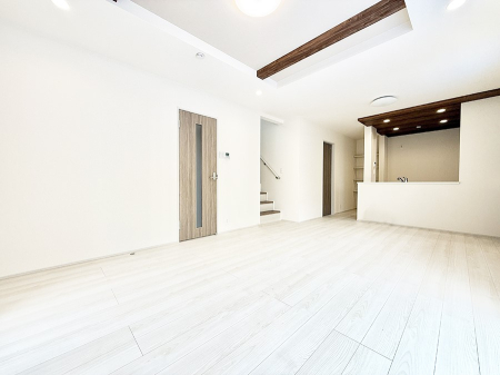 ���r���O �������V���v���������ґ�A��؂Ȑl�Ɖ߂����S���قǂ�����