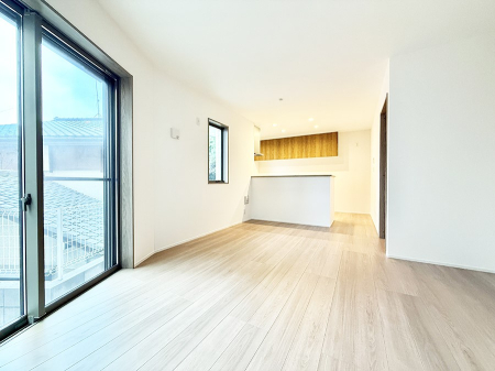 rO 났ƏΊ炪W܂AS܂郊rO