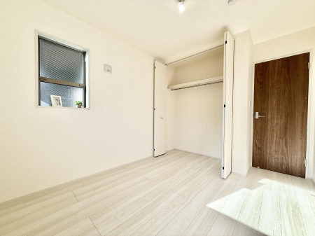 �q������ ����