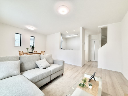 rO 났ƏΊ炪W܂AS܂郊rO