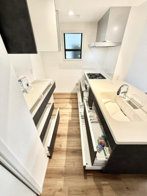 �L�b�`�� �����������������Ɗy�����Ȃ�A���K�ȃL�b�`�����