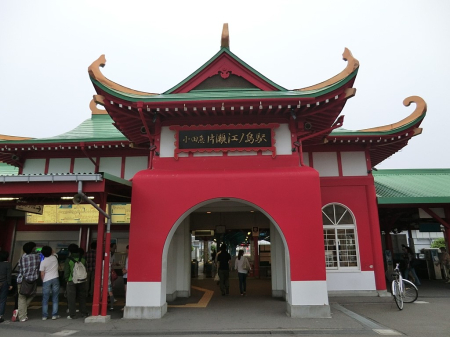 ӊ w 400m c}]̓uА]mvw