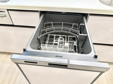 ���̑����� �ݔ����H��̕ЂÂ����H��킪����Ύ��Z�ɁB���Ƒ��Ƃ̎��Ԃ𑝂₹�܂�