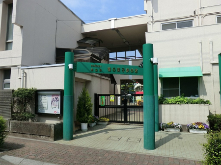 ӊ ctEۈ牀 400m ł̎q̉