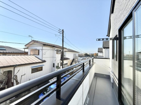 �o���R�j�[ ������ �G�߂̈ڂ낢����������J���I�ȋ�Ԃł�