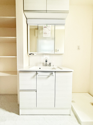 ӊ ̑ʐ^ 1000m {񐬗ct