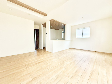 ���r���O ���������났�ƏΊ炪�W�܂�A�S���܂郊�r���O