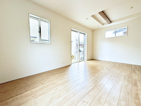 ���r���O ���������R�Ɖ�b�����܂��A�S�n�悢�ЂƂƂ�