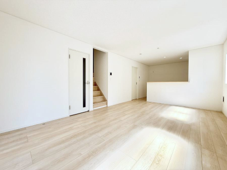 ���r���O ���������r���O�C���K�i���ƁA���Ƒ��ŃR�~���j�P�[�V���������₷���ł���  