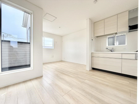 rO 났ƏΊ炪W܂AS܂郊rO