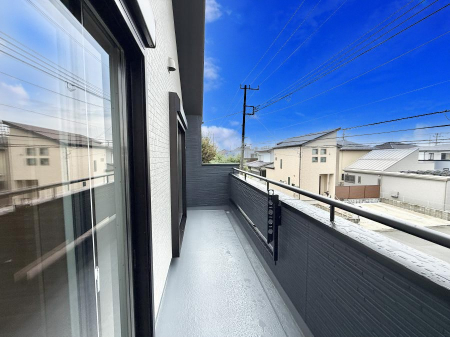 �o���R�j�[ ������ �G�߂̈ڂ낢����������J���I�ȋ�Ԃł�