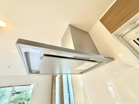 ���̑����� �ݔ����������̏��C����������C��ɗU������A�����I�ɔr�����ł��܂��B