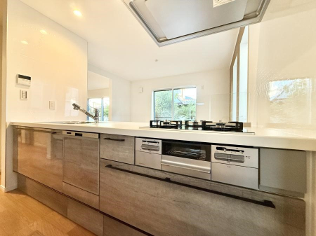 �L�b�`�� ��������b���[�܂�ΖʃL�b�`���I�Ƒ��Ƃ̉�b���͂��݂܂��I  